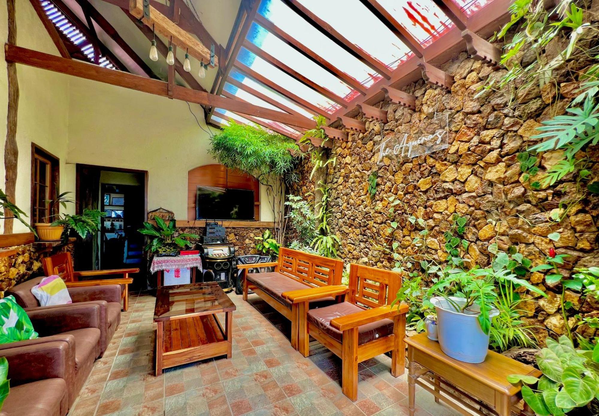Novie'S Tourist Inn Powered By Cocotel El Nido Exterior foto